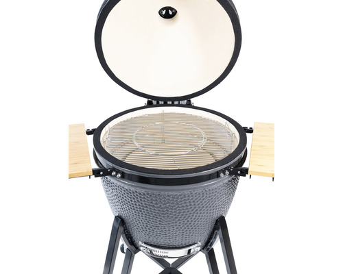 Keramický gril s otevřeným víkem a grilovacím roštem