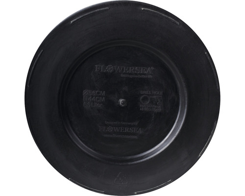 Květináč o průměru 56 cm, výšce 44 cm a objemu 66 litrů.