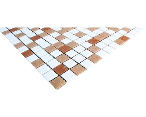 Mozaiková dlaždice s čtvercovými kameny v různých odstínech