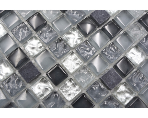 Mozaiková dlaždice se čtvercovými skleněnými kameny