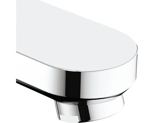 Detail chromované vodovodní baterie