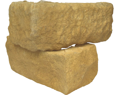 Dva pískovcové prvky naskládané na sobě