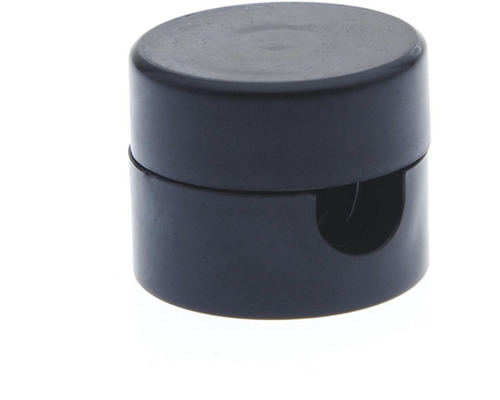 Kulatá, černá plastová zátka