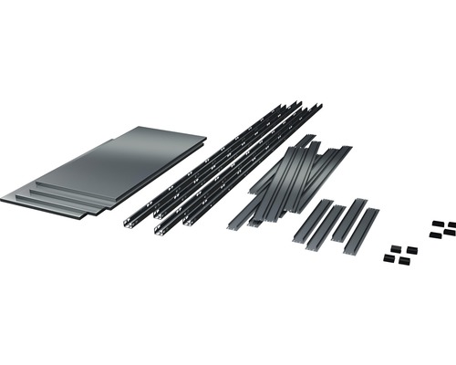 Jednotlivé části regálového systému, skládající se z polic, nosníků a spojovacích prvků