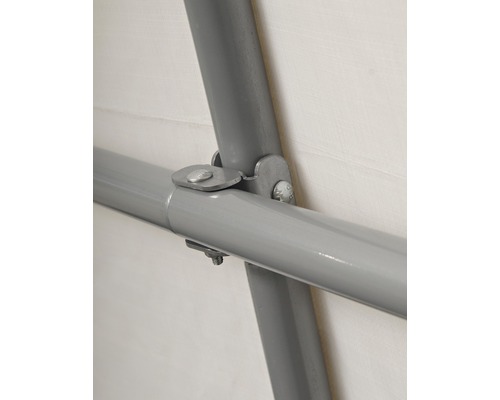 Detail trubkového spoje se šrouby