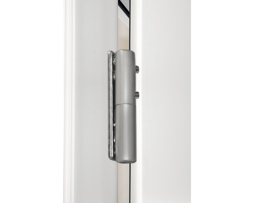 Kovové dveřní závěsy na dveřích