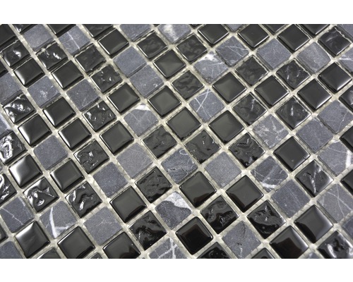 Mozaiková dlaždice se čtvercovými prvky ze skla a kamene