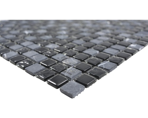 Mozaika z přírodního kamene a skla