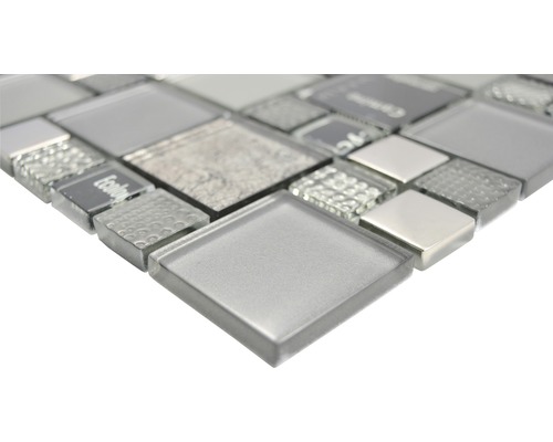 Mozaika z skla a kovu