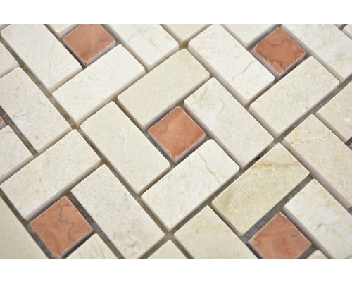 Mozaiková dlaždice z přírodního kamene ve vzoru rybí kosti