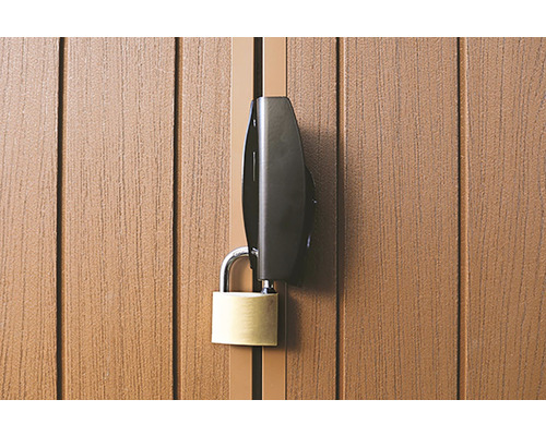 Visací zámek na zahradních dveřích pro zabezpečení