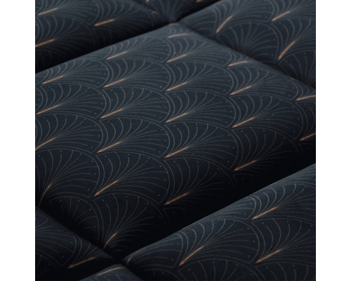 Prošívaná látka s grafickým vzorem