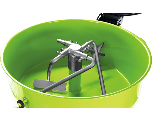 Vnitřní pohled na míchačku malty s míchadlem