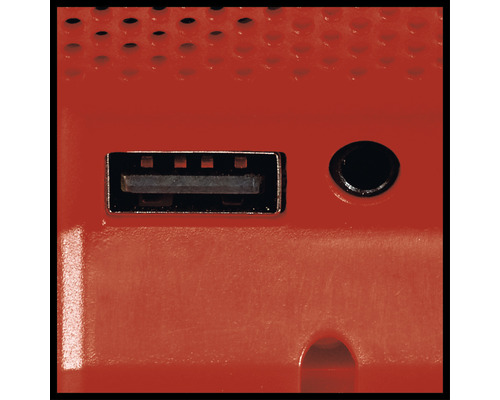 Detailní záběr USB portu a sluchátkového konektoru