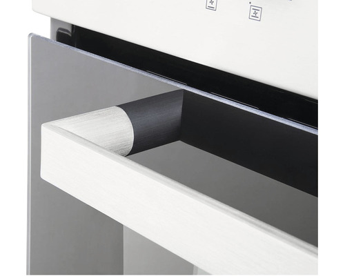 Detail trouby s otevřenými dvířky