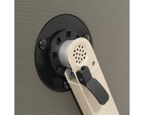 Detailní pohled na mechanismus zamykání dveří