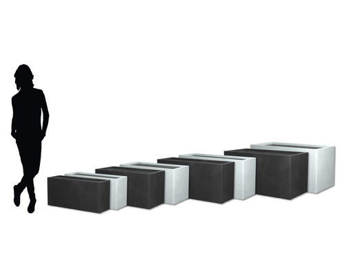 Obdélníkové květináče ze sklolaminátu v různých velikostech a provedeních vedle siluety osoby.