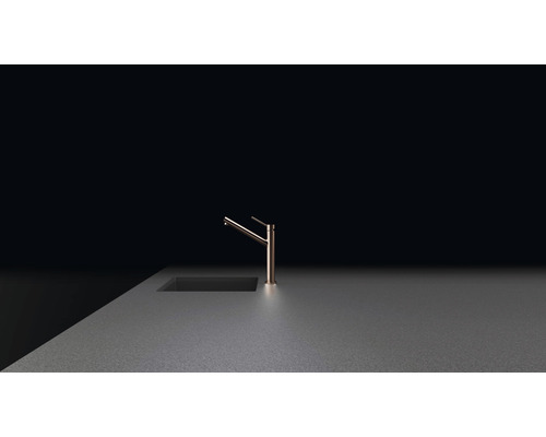 Kuchyňská baterie na pracovní desce