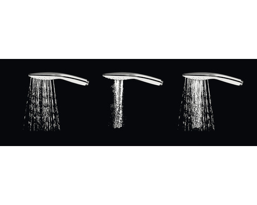 Tři ruční sprchy s různými typy proudu