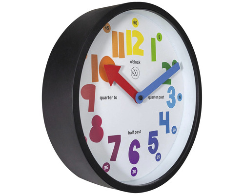 Nástěnné hodiny s barevnými číslicemi pro výuku času