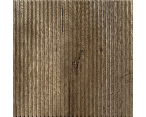 Dřevěný panel s vertikálními drážkami