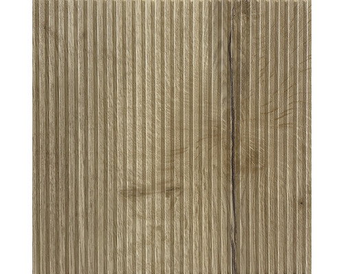 Dřevěný panel s rýhovaným povrchem