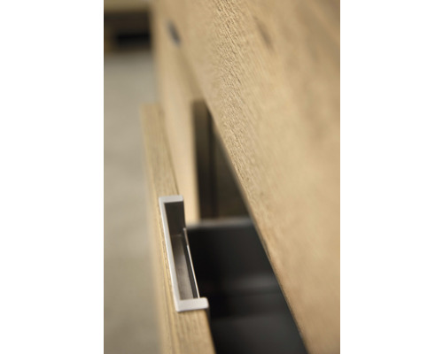 Detailní záběr zásuvky s úchytkou