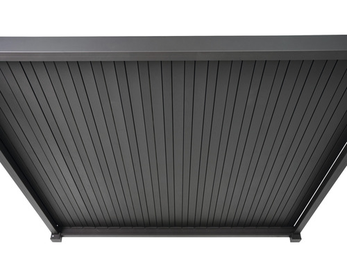 Lamelová pergola zespodu