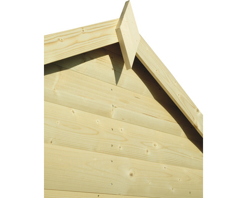 Detail zahradního domku se sedlovou střechou ze dřeva