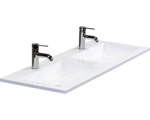 Dvojité umyvadlo se dvěma bateriemi