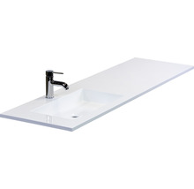 Deska umyvadla se zapuštěným umyvadlem a baterií