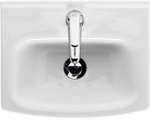 Keramické umyvadlo s baterií shora