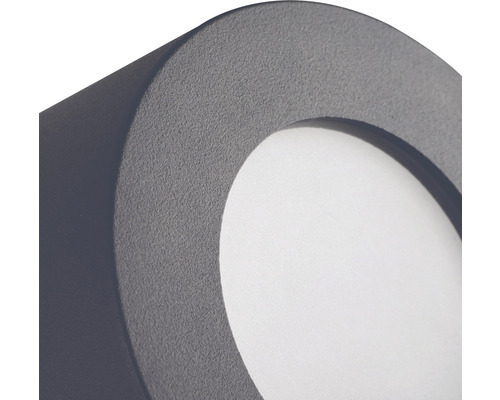 Detail nástěnné lampy