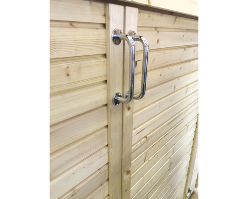 Detailní pohled na dřevěný dům s rukojetí