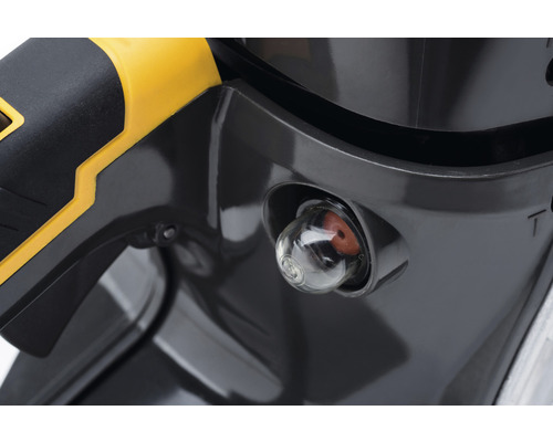 Detailní záběr zařízení s palivovou pumpičkou