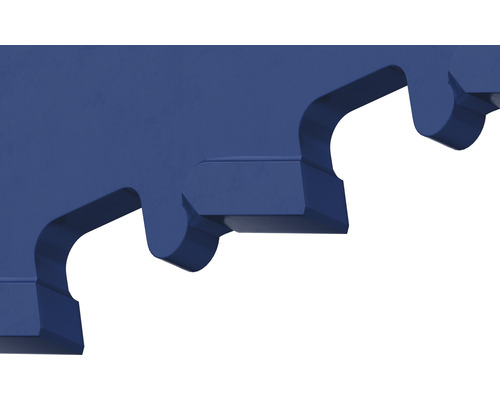 Detailní záběr modrého ozubeného kola.