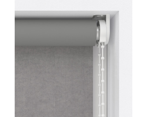 Šedá roleta s řetízkovým ovládáním