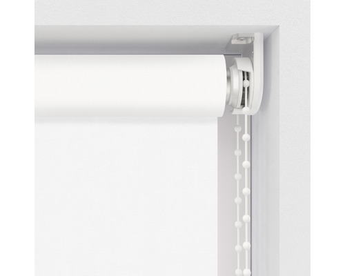 Srolovací roleta s řetízkovým ovládáním na okně