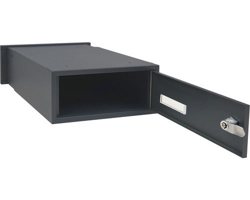 Poštovní schránka se zámkem a otvorem pro vyjmutí pošty