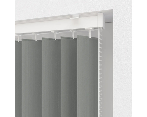 Vertikální žaluzie s ovládacím řetízkem pro dekoraci oken