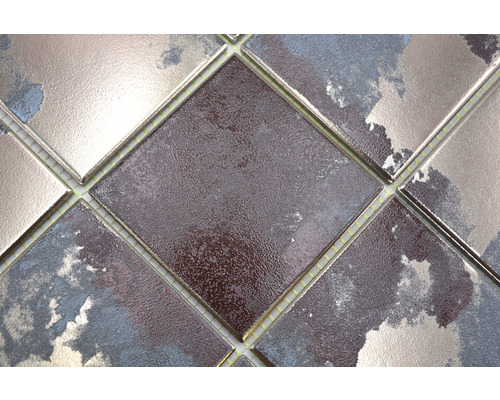 Detailní pohled na mozaikové dlaždice pro interiér