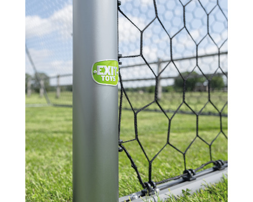 Detail fotbalové branky s logem Exit Toys