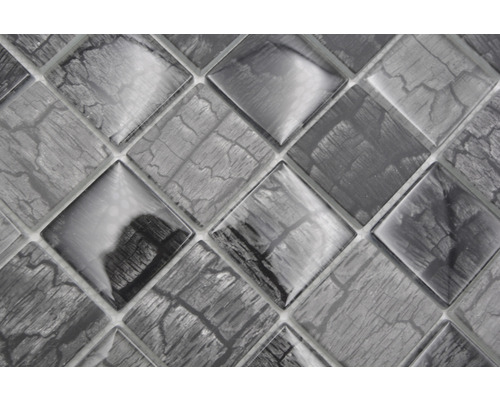 Mozaiková dlaždice se vzhledem dřeva