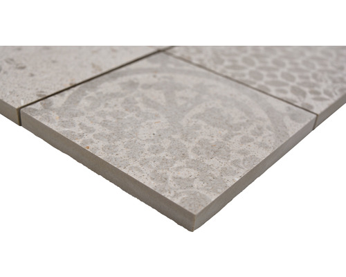 Detail dlaždic se vzorem