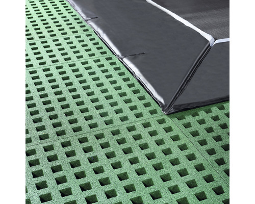 Zelená bezpečnostní podložka s černými okrajovými polštáři