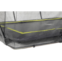 Detail obdélníkové trampolíny s bezpečnostní sítí