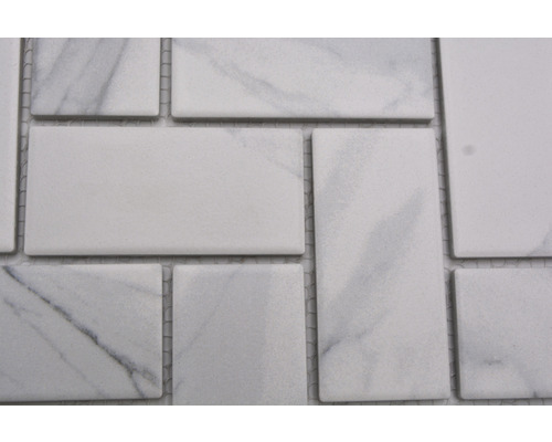 Mozaiková dlaždice z mramoru v různých formátech