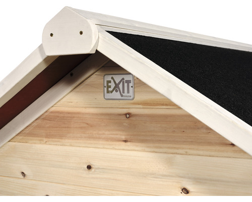 Detailní pohled na dřevěný domek s logem Exit Toys.