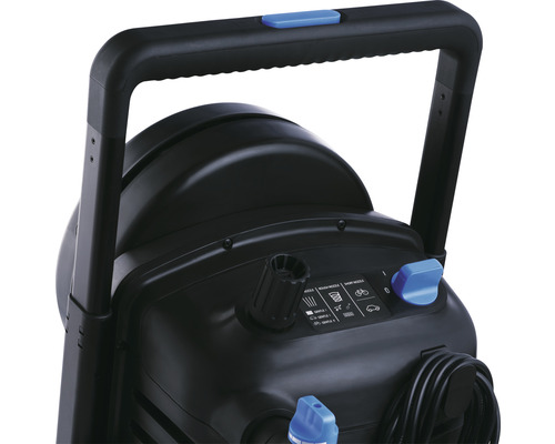 Detailní pohled na tlakovou myčku s rukojetí a ovládacími prvky