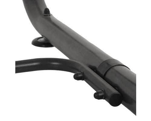 Detail kovového rámu houpací sítě